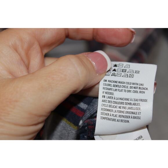 American Eagle Shirt Womens Plaid Button Up Boyfriend Fit Size Medium - Picture 8 of 8